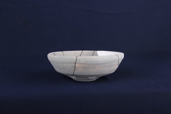 汉灰陶钵