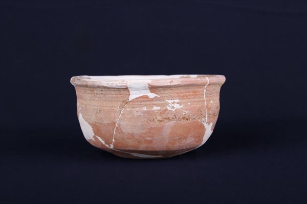 东汉釉陶盆