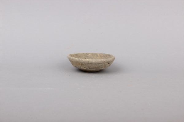 汉灰陶钵