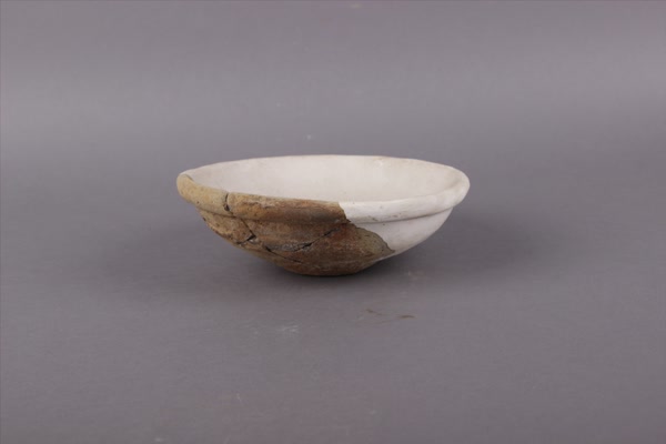 汉灰陶钵