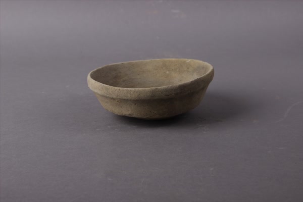 汉灰陶钵