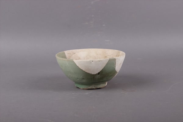 明清青瓷碗