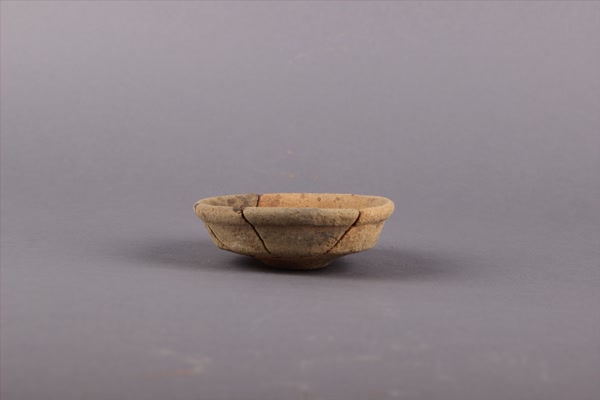 汉灰陶盏