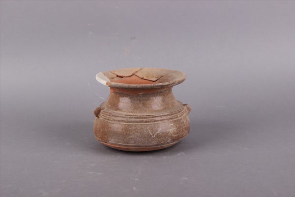 东汉釉陶釜