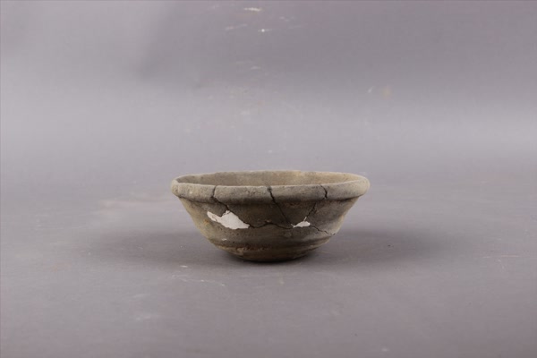 汉灰陶钵