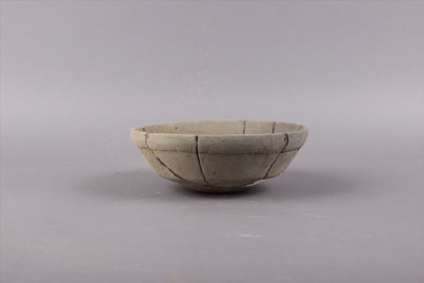 东汉灰陶钵