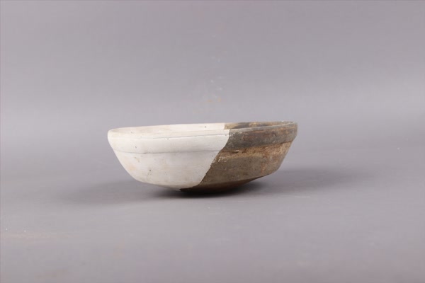 东汉灰陶钵