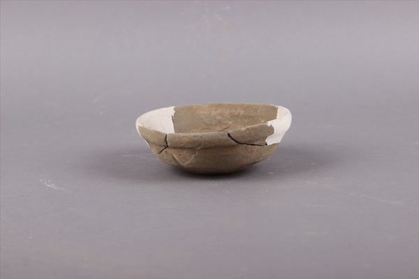 东汉灰陶钵