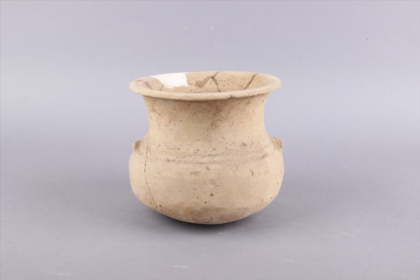 汉灰陶釜