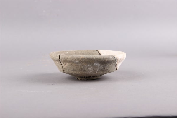 东汉灰陶钵