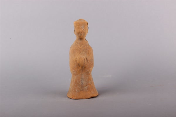 东汉红陶侍俑
