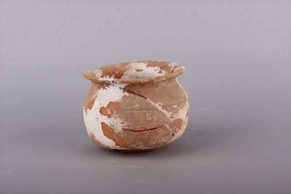 东汉釉陶釜