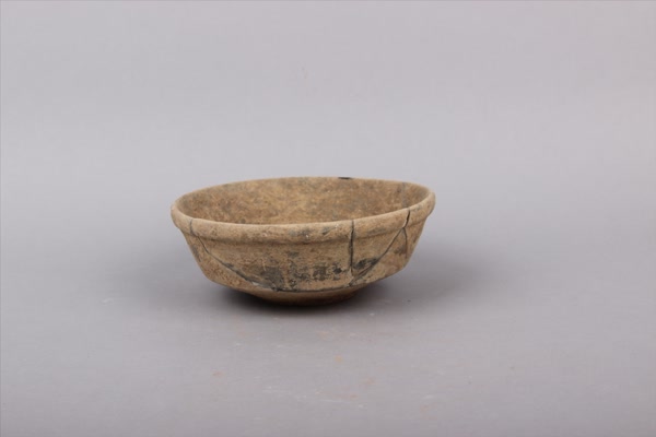 东汉灰陶钵