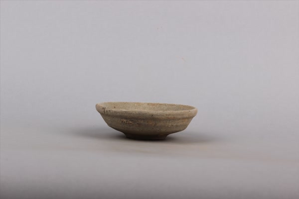 东汉灰陶钵