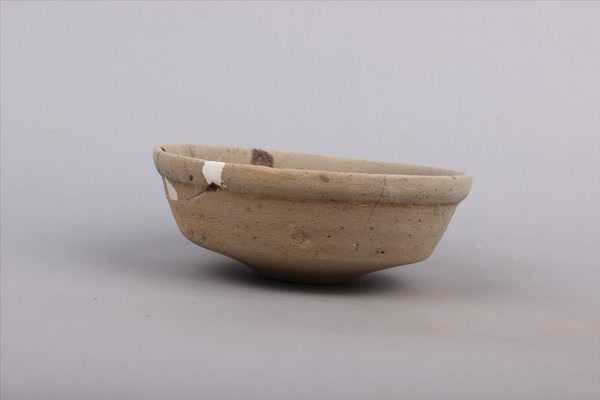 东汉灰陶钵