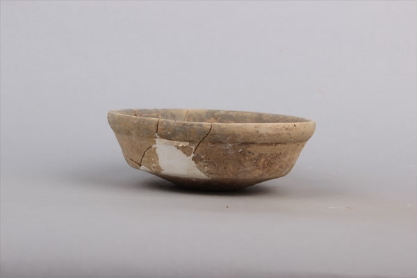 东汉灰陶钵