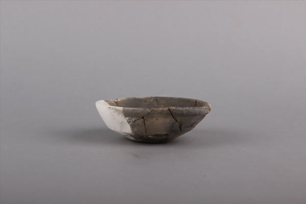 东汉灰陶钵