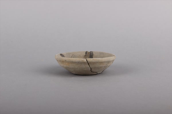 汉灰陶钵