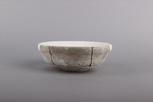 东汉灰陶钵