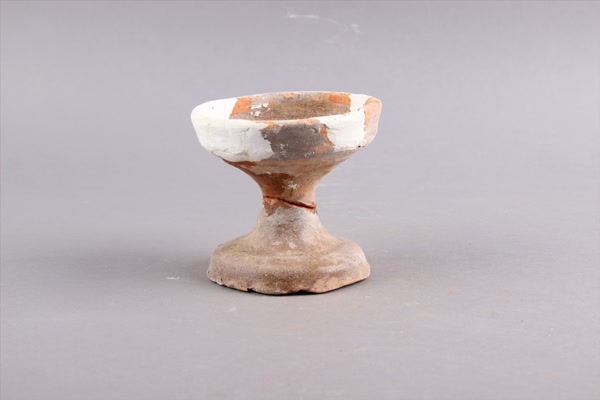 东汉釉陶灯