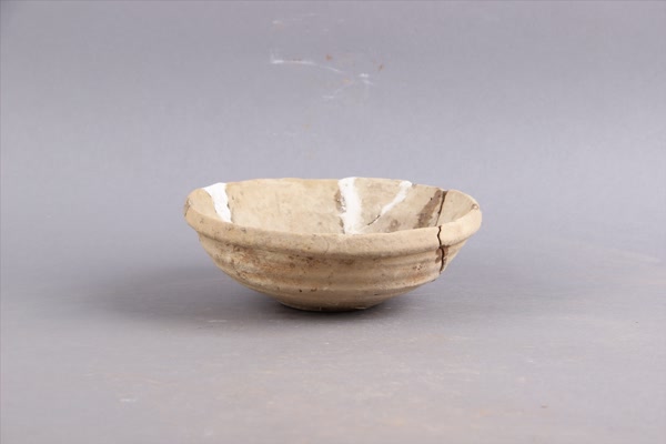 东汉灰陶钵