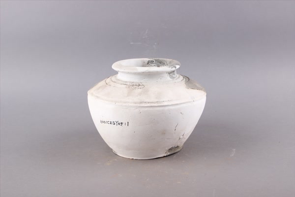 东汉灰陶罐