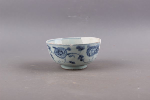 清青花瓷碗