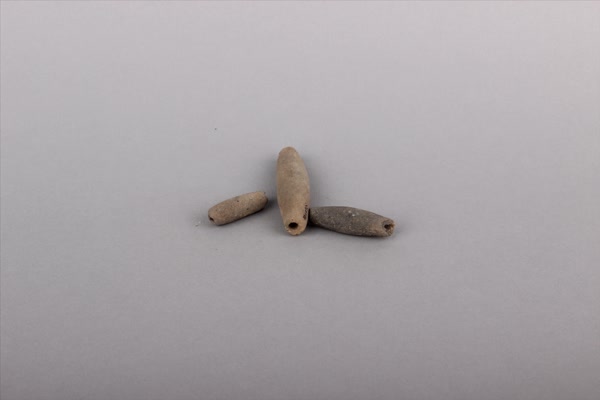 周灰陶网坠