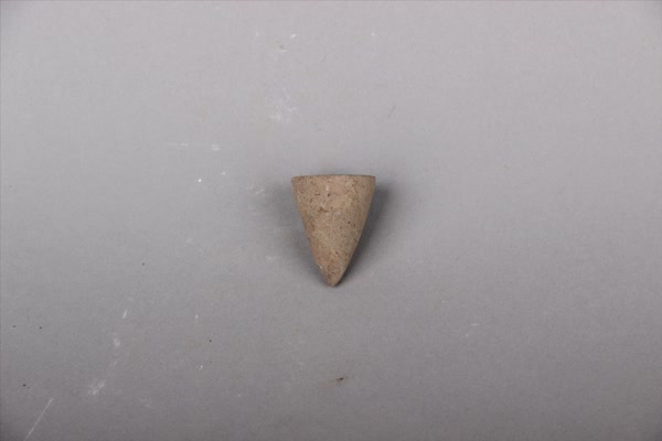 新石器时代至汉代灰陶尖底杯